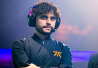 这位瑞典指挥最近的一次亮相是在 WePlay 学院联赛第 1 赛季总决赛中作为教练站在 fnatic Rising 的诸位年轻选手身后 潮牌游戏互动(再见金神!GOLDEN正式告别fnatic) 这位瑞典指挥最近的一次亮相是在 WePlay 学院联赛第 1 赛季总决赛中作为教练站在 fnatic Rising 的诸位年轻选手身后 潮牌游戏互动(再见金神!GOLDEN正式告别fnatic)