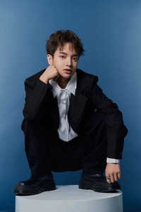 周正汉春日与诗时尚蓝调大片庆生!满怀热爱 逐光前行 玩家最喜爱潮牌有哪些?(周正汉春日与诗时尚蓝调大片庆生!满怀热爱 逐光前行) 周正汉春日与诗时尚蓝调大片庆生!满怀热爱 逐光前行 玩家最喜爱潮牌有哪些?(周正汉春日与诗时尚蓝调大片庆生!满怀热爱 逐光前行)