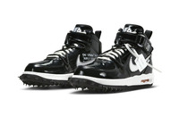 后跟外侧绣有 Rasheed Wallace 标志性的后仰跳投剪影标志 哪种潮牌品牌(Off-White x Nike Air Force 1 Mid「SHEED」联名鞋款释出) 后跟外侧绣有 Rasheed Wallace 标志性的后仰跳投剪影标志 哪种潮牌品牌(Off-White x Nike Air Force 1 Mid「SHEED」联名鞋款释出)