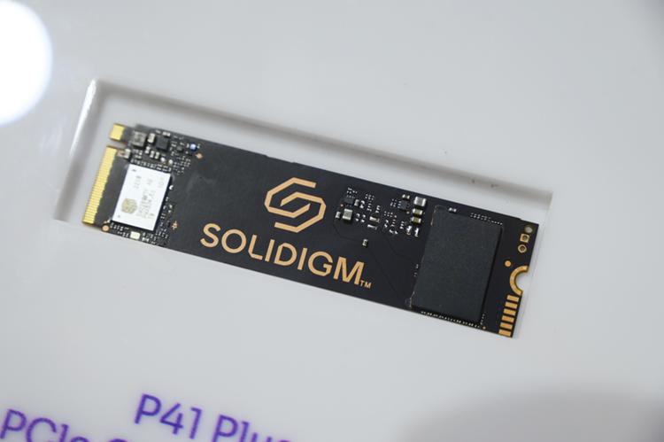 Solidigm P41 Plus 也是同台亮相 哪种潮牌品牌（ChinaJoy 2023丨Solidigm首秀ChinaJoy，高性能旗舰固态硬盘助力游戏体验）