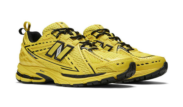  GANNI 欢快品牌 DNA 的黄色被作为主题色贯穿其中 哪种潮牌品牌（GANNI x New Balance 全新联名鞋款即将发售）
