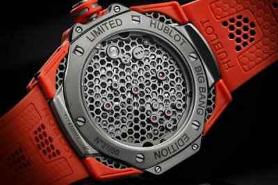 Hublot 宇舶 x Samuel R潮牌资讯oss 全新合作 45mm 表款公布