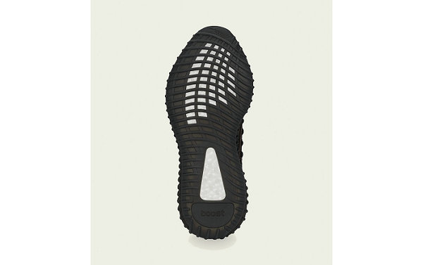 黑武士 YEEZY 350 V2 CMPCT“潮牌资讯Slate Carbon”配色鞋款即将登场
