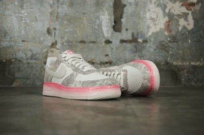 粉蛇 AF1 全新“Sna潮牌资讯keskin”配色鞋款抢先预览