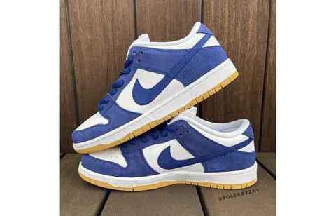  泡泡糖 Dunk SB 全新“Los A潮牌网ngeles Dodgers”配色鞋款 每双 110 美金