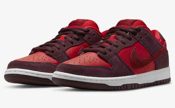 这双 Nike Dunk 潮牌信息SB 以“Cherry”命名（樱桃 Dunk SB 全新“Cherry”配色鞋款官图公布，水果主题）