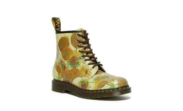 Dr.Martens x 伦敦国立美术潮牌信息博物馆全新联名鞋款系列释出（Dr.Martens x 伦敦国立美术博物馆全新联名鞋款系列释出）