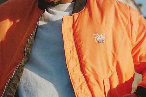 日前又携手飞行夹克品潮牌牌阿尔法工业呈现了全新联名（Patta x 阿尔法工业全新联名 MA-1 夹克系列登场）