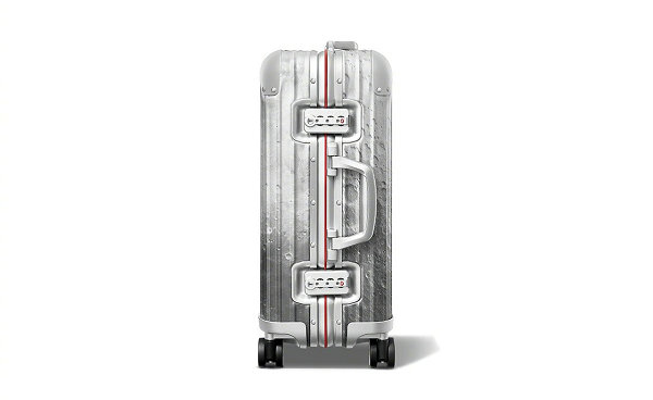  RIMOWA 全新太空系列旅潮牌资讯行箱 即将在 11 月 10 日起售（RIMOWA 全新太空系列旅行箱公布，月球表面灵感）