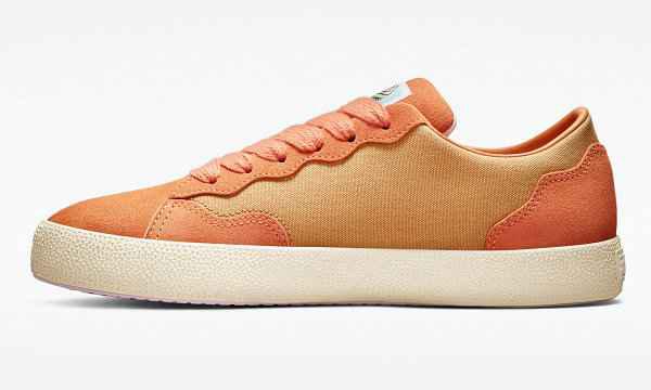 此番官方挑选了 Conv潮牌erse Pro Leather 板鞋为基础展开（Golf Le Fleur x 匡威全新联名 GLF 2.0 鞋款系列释出）