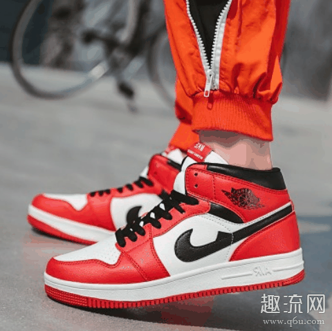 AJ1里面窄吗 AJ1夹脚怎么撑两边