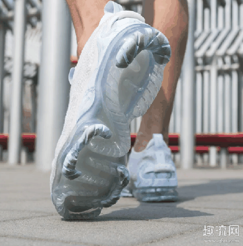 VaporMax 2020新款开箱测评 VaporMax 2020鞋带收紧和松开穿脱方法
