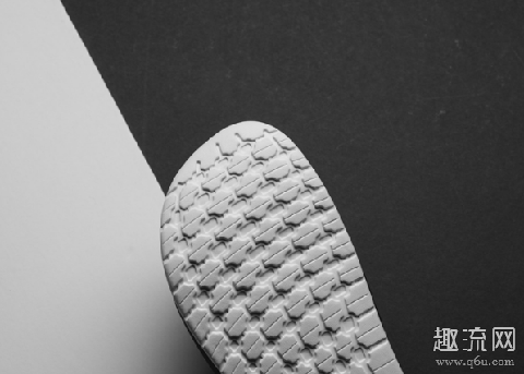 adidas拖鞋发售 adidas Adilette Boost Slides是什么缓震