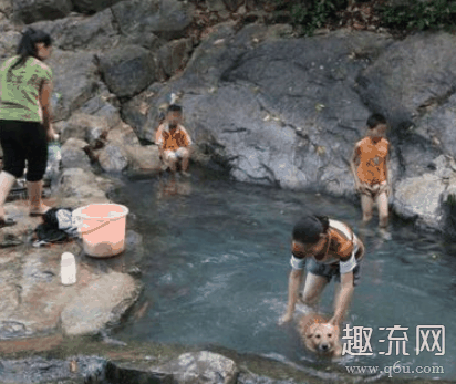 泡温泉能化妆吗 泡温泉穿什么衣服好