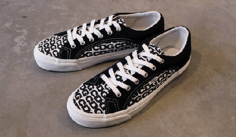 CDG 与 Vans 联名鞋款发售 Authentic新鞋形冷艳复古