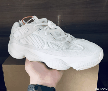 我本人不潮牌品牌是很喜欢（椰子500骨白开箱测评 yeezy500骨白如何清洗）