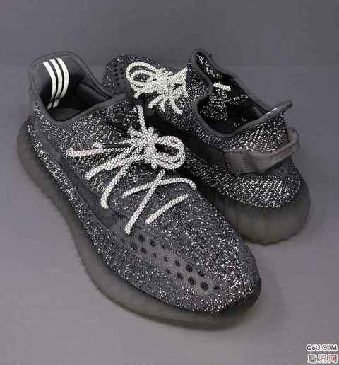 yeezy350 V2“static”提前发售确定 反光半透明yeezy350上脚好看吗