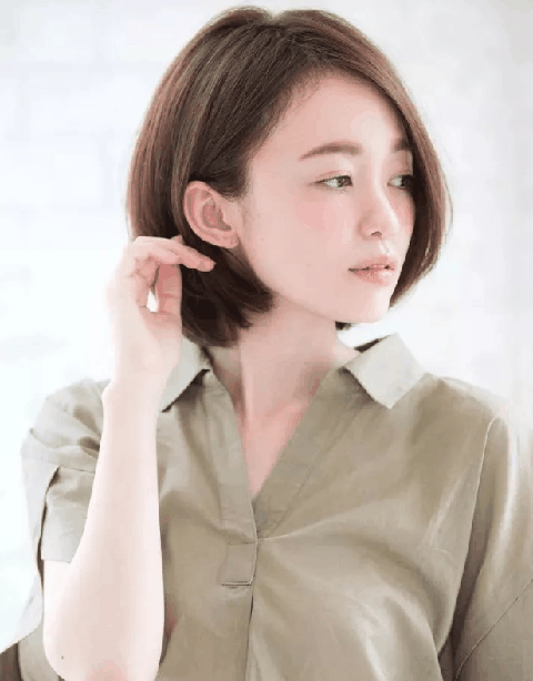  适当地打潮牌信息薄一点（女生“自然系”的发型有哪些 女生“自然系”的发型盘点）