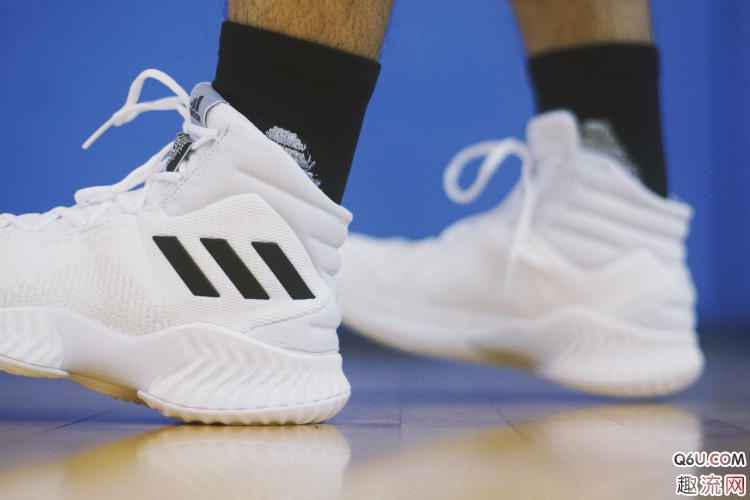 Nike HD2018对比测评adidas Pro Bounce2018 耐克篮球鞋和阿迪篮球鞋哪个更好