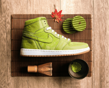 在阳光的潮牌商城俯视下（Air Jordan 1抹茶实物欣赏 Air Jordan 1抹茶细节赏析）