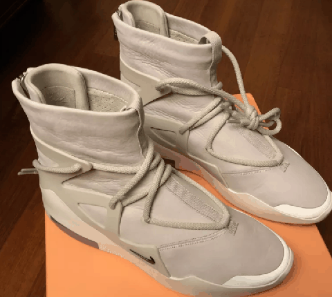 Air Fear of God黑白带勾版本发售信息 Air Fear of God黑白带勾版本与首发版本有什么区别
