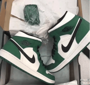  AJ1 mid凯尔特人开箱测潮牌品牌评 AJ1 mid凯尔特人上脚图赏析（ AJ1 mid凯尔特人开箱测评 AJ1 mid凯尔特人上脚图赏析）