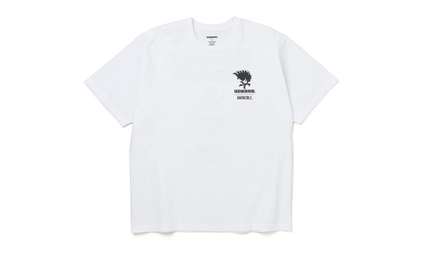 另外配套的同主题潮牌汇潮牌网 T-Shirt 也一并亮相（NBHD x 阿迪达斯 x Invincible 三方联乘鞋款及服装系列释出）