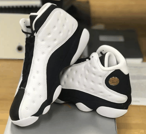 有些人喜潮牌品牌欢缓震胶（AJ13熊猫实战测评 AJ13熊猫偏码吗）