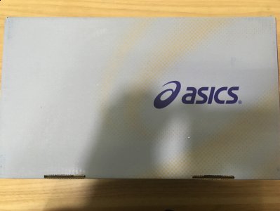 鞋面网孔比潮牌汇潮牌网前代更多（亚瑟士Gel-Kayano 24黑绿色开箱图 Asics Gel-Kayano 24黑绿色实物赏析）