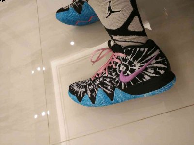 欧文4全明星上脚感觉怎潮牌么样 Nike Kyrie 4 all star脚感测评（欧文4全明星上脚感觉怎么样 Nike Kyrie 4 all star脚感测评）