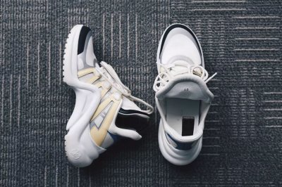 Archlight Sneaker相潮牌信息较于其他品牌来说（LV老爹鞋偏码吗 LV老爹鞋有哪些配色 价格多少）