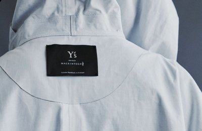  Ys x Mackintosh 全新联乘大潮牌衣系列 即将在 7 月 13 日上市（Y's x Mackintosh 全新联乘大衣系列公布，两色可选）