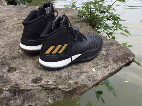 罗斯8代篮球鞋评测 Adidas罗斯8开箱照片 实物图片