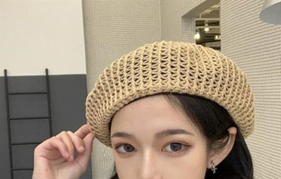 脸色偏黄不适合今年流行的黄绿色调 潮牌冬季如何御寒提醒（贝雷帽的防滑夹怎么用 如何选购帽子 ）