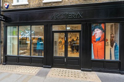 近期顶级户外 Arcteryx 又在欧洲开设了一家新店铺 2022秋冬潮牌新款推荐（始祖鸟 Arc'teryx 全新伦敦概念店即将开启~）