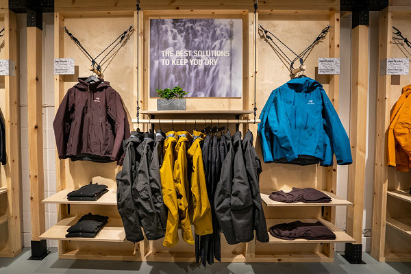 近期顶级户外 Arcteryx 又在欧洲开设了一家新店铺 2022秋冬潮牌新款推荐（始祖鸟 Arc'teryx 全新伦敦概念店即将开启~）