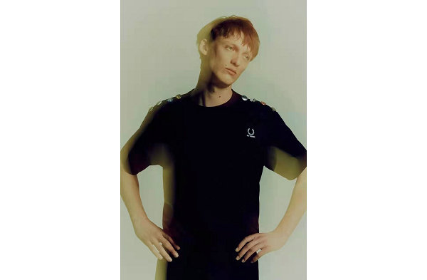  此番潮牌网了解到 潮牌冬季如何御寒提醒（Raf Simons x Fred Perry 全新合作系列登场）