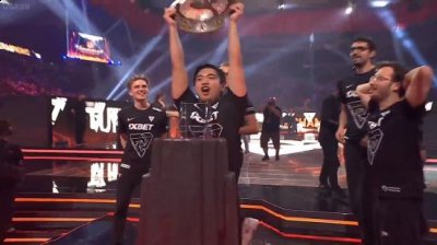比今年TI11得到的亚军(245万美元)还高 潮牌冬季如何御寒提醒（《DOTA2》TI11结束 Tundra 3:0战胜秘密夺冠）