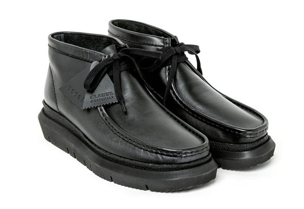 Sacai x Clarks Originals Wallabee 联名新鞋款发售 哪种潮牌品牌（Sacai x Clarks Originals Wallabee 联名新鞋款发售）